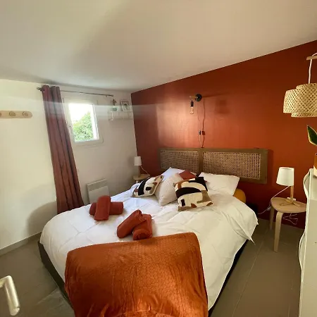 At - Apartamento *